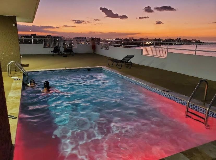 Sea Breezer Vacation Ocean Front En Condominio Playa Mar San Juan Eksteriør billede